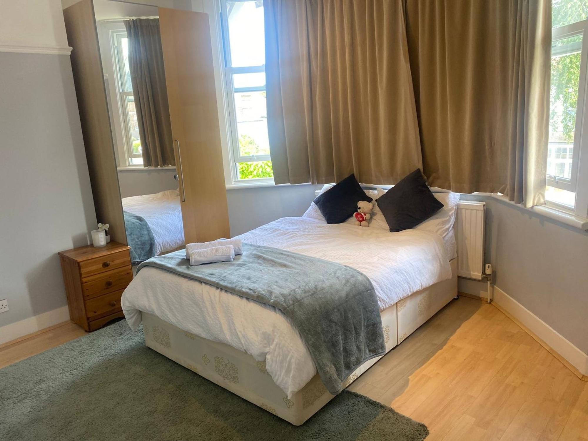 London Rental Carshalton Экстерьер фото