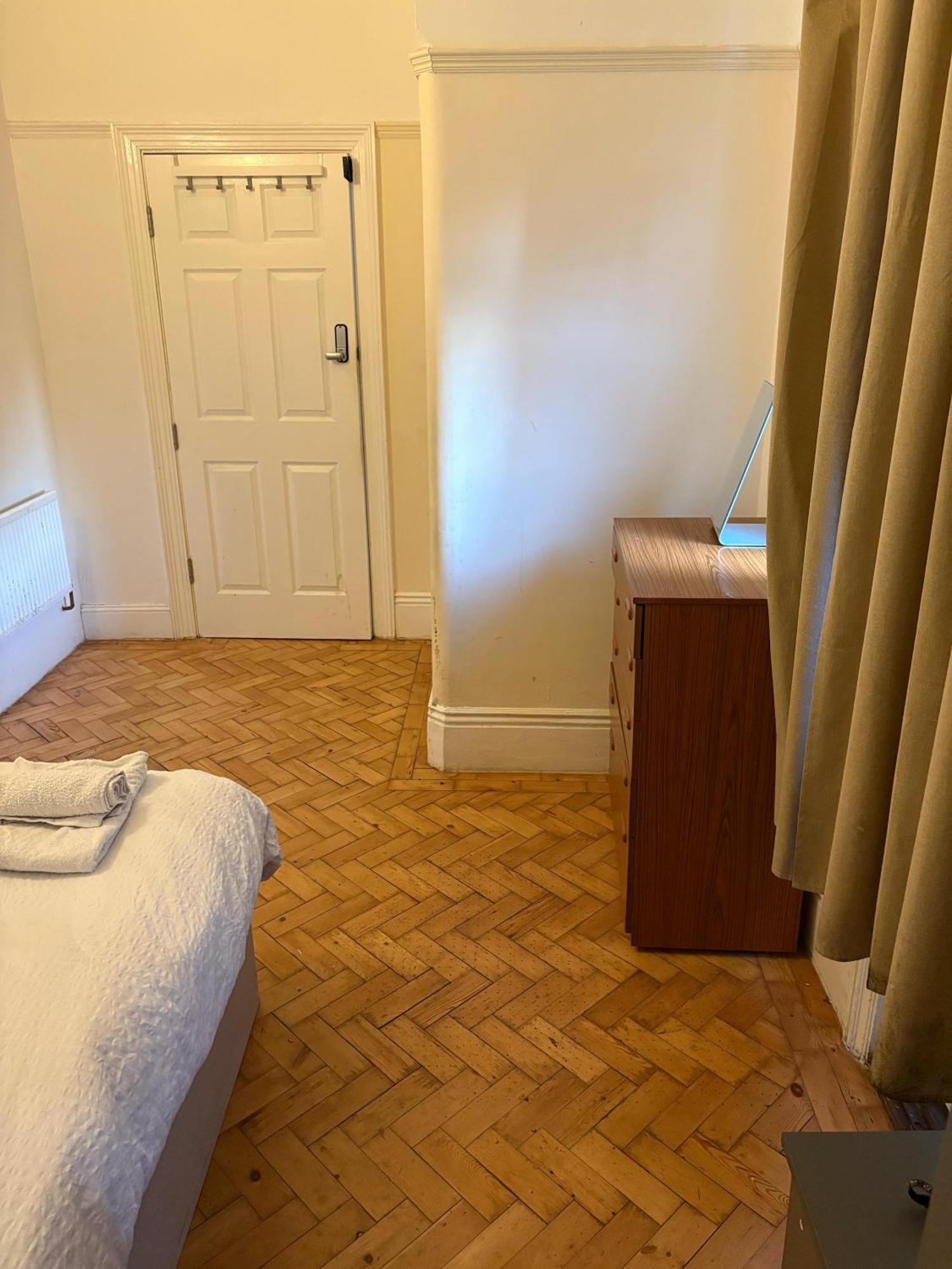 London Rental Carshalton Экстерьер фото